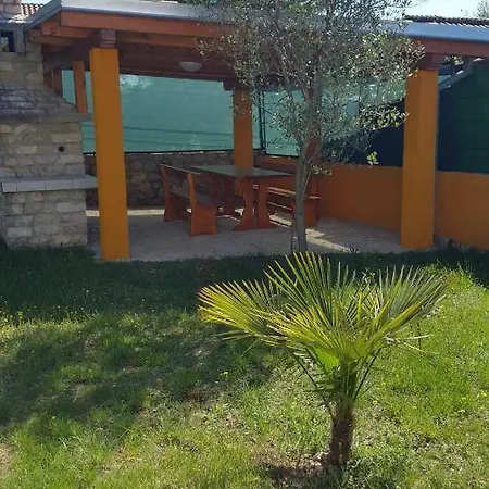 Holiday House Matko Gabonjin Exterior photo